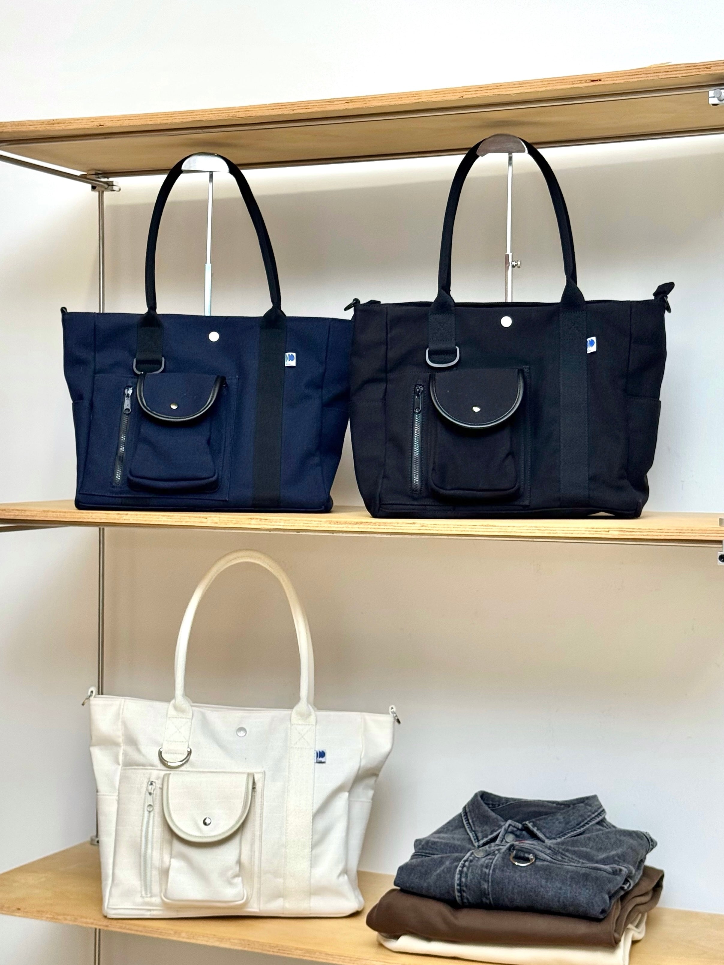 How to Style the Carpenter Bag: 2 Easy Outfit Ideas for Casual and Formal Looks