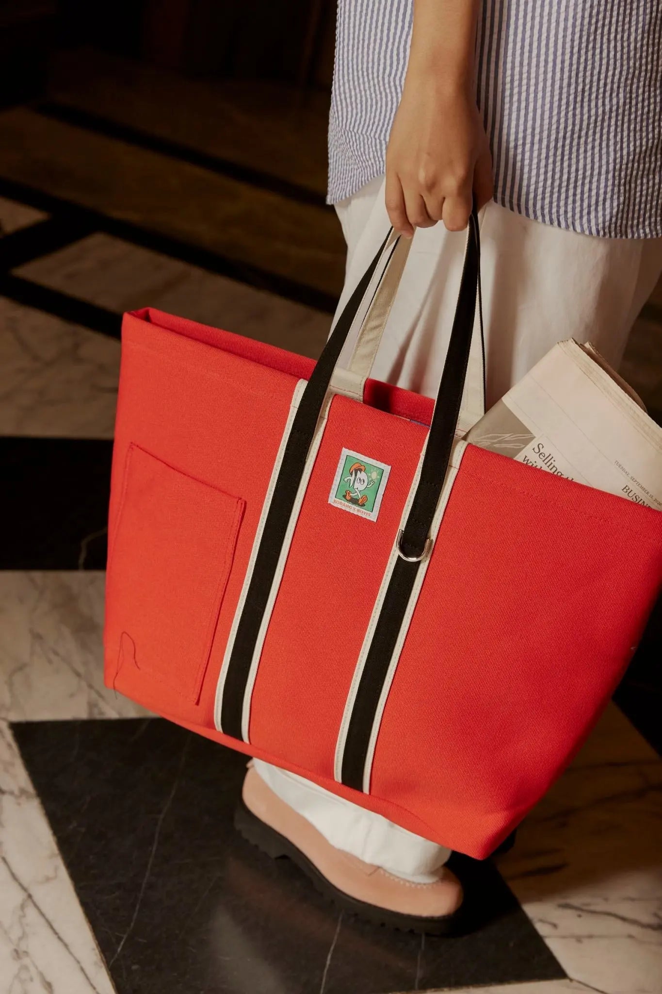 Handed Tote Bag (Collab Edition) Boyis x Kodangs KODANGS