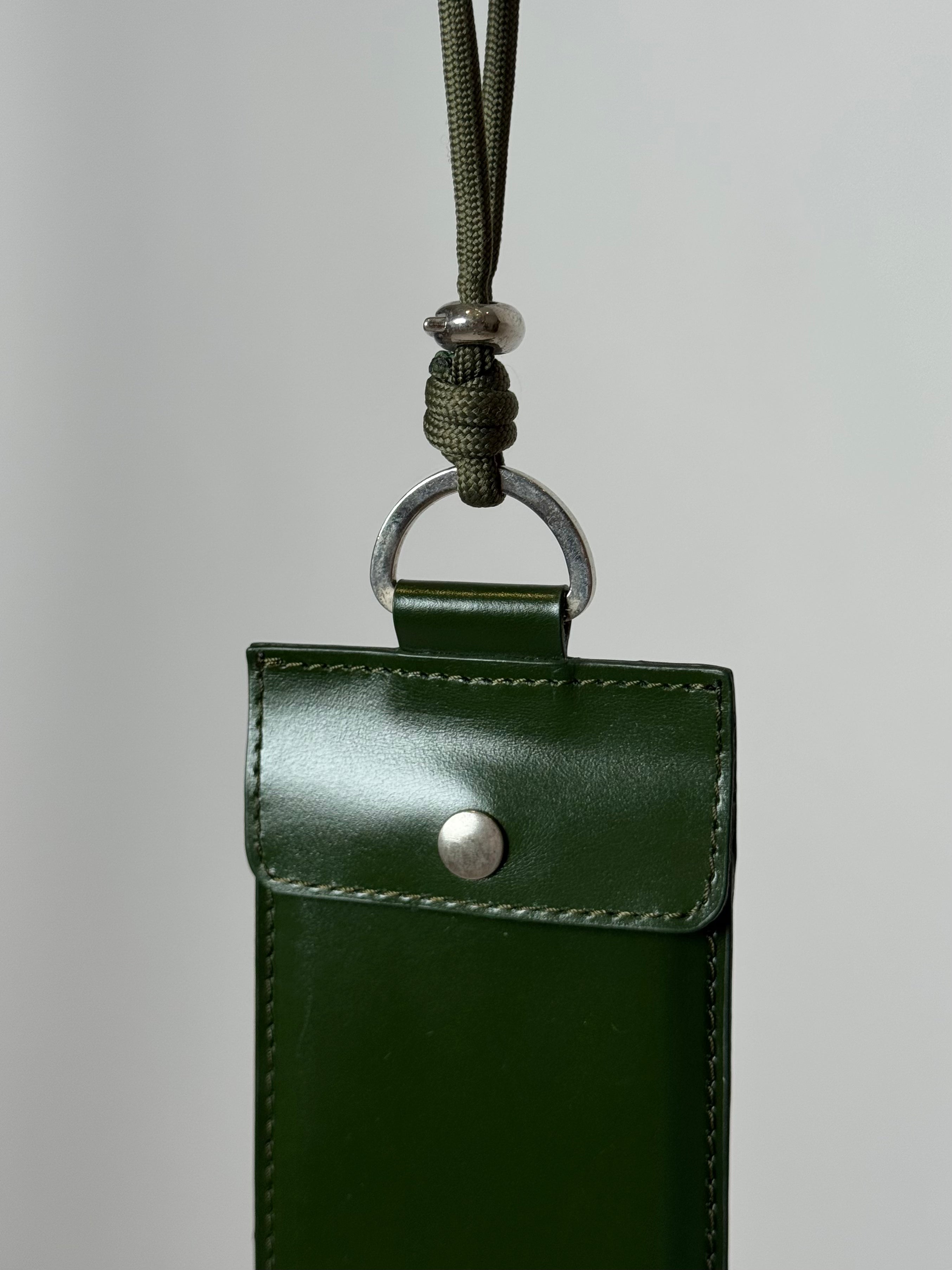 KDS Cardholder (Defect)