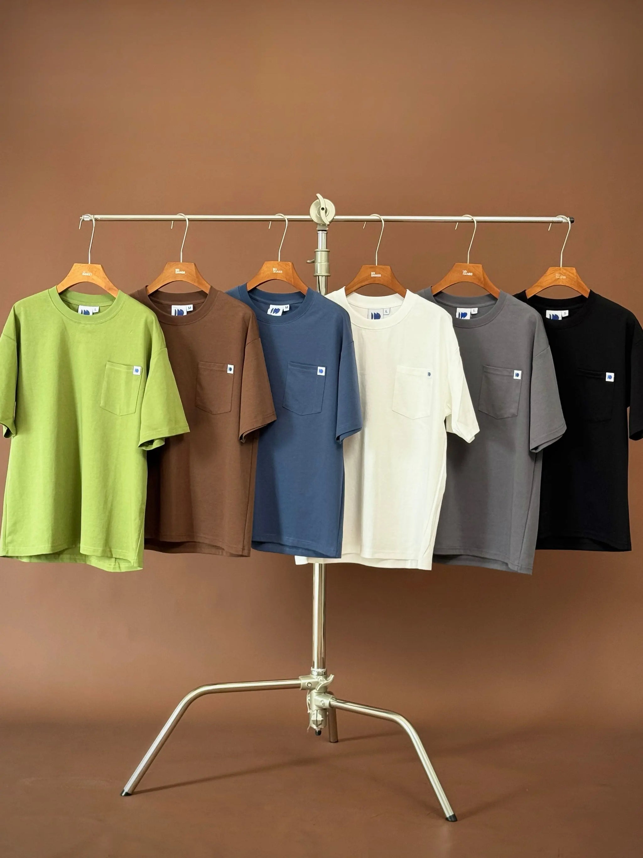 Basic Pocket Tee – Minimal Oversized T-Shirt with Functional Design ...